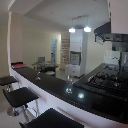 La Casita De Max Y Tim 201 Apartment *